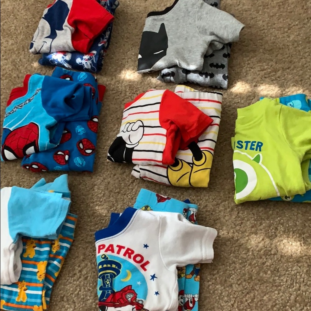 2T boy pjs bundle ❤️ (7 pairs)
